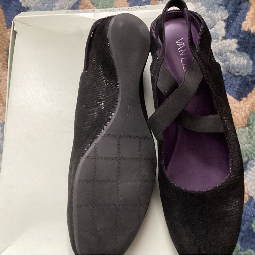 Vaneli Women's Black Flats with Purple Insole